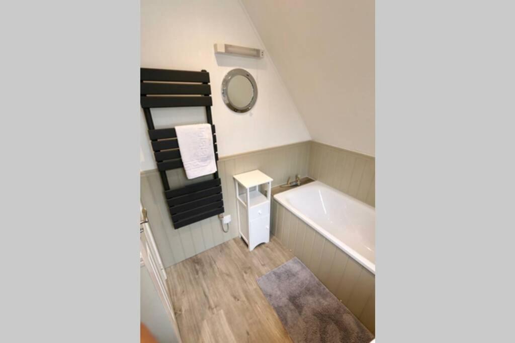 20 Tudor Court " Four Star Aa Accommodation" 海尔 外观 照片