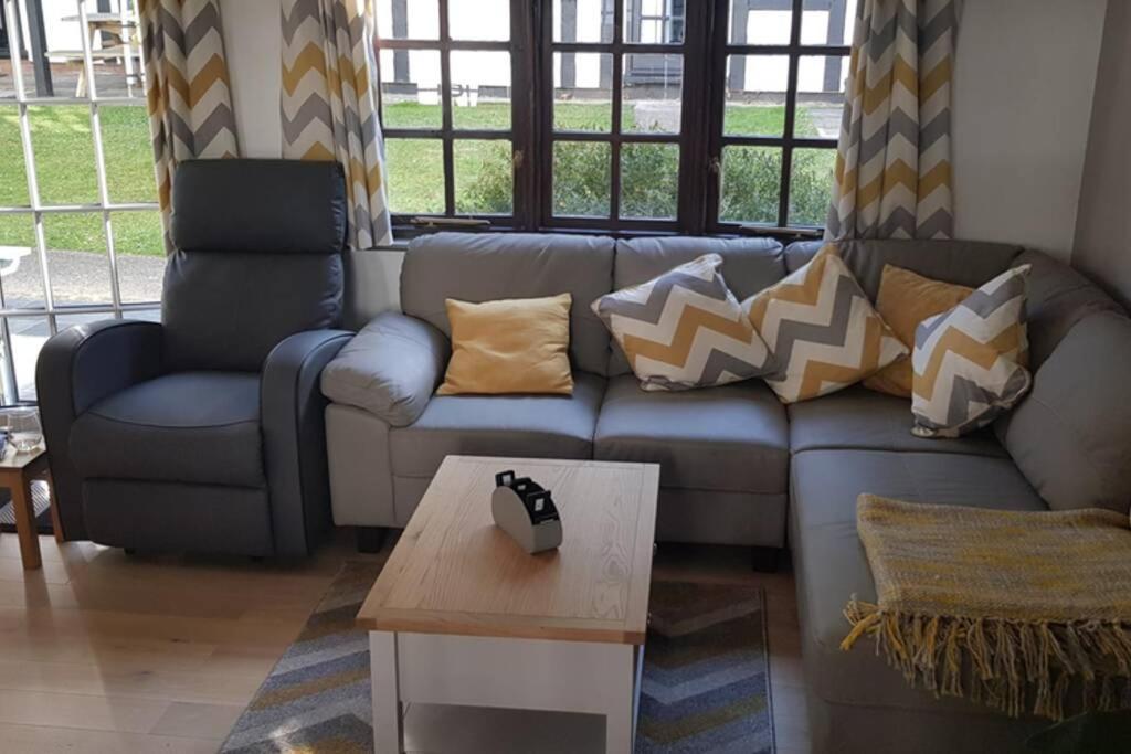 20 Tudor Court " Four Star Aa Accommodation" 海尔 外观 照片