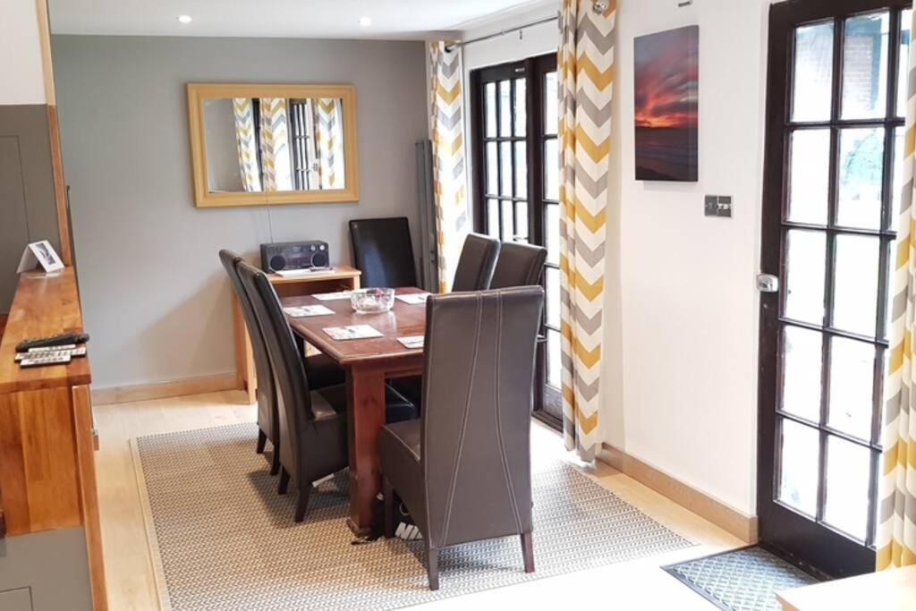 20 Tudor Court " Four Star Aa Accommodation" 海尔 外观 照片
