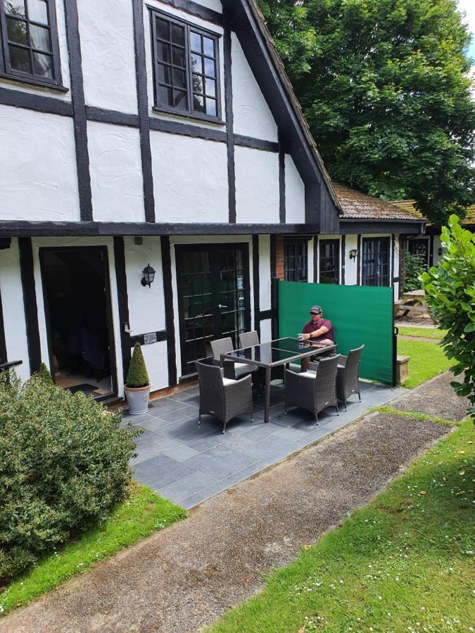 20 Tudor Court " Four Star Aa Accommodation" 海尔 外观 照片